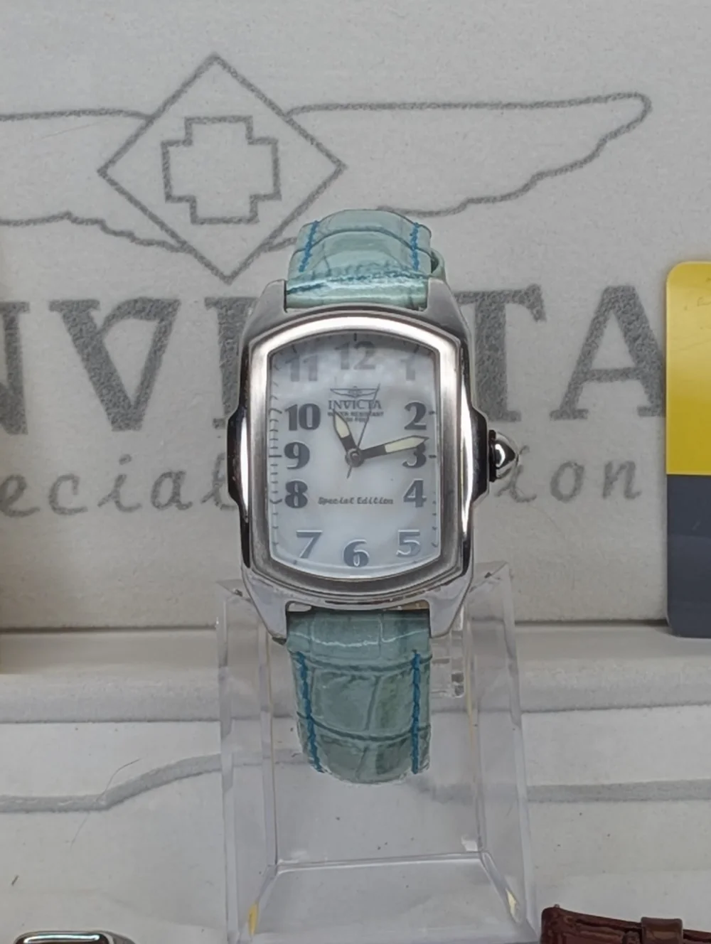 Invicta Watch Special Edition Gift Set Tritnite Night Glow Interchangeable Bands